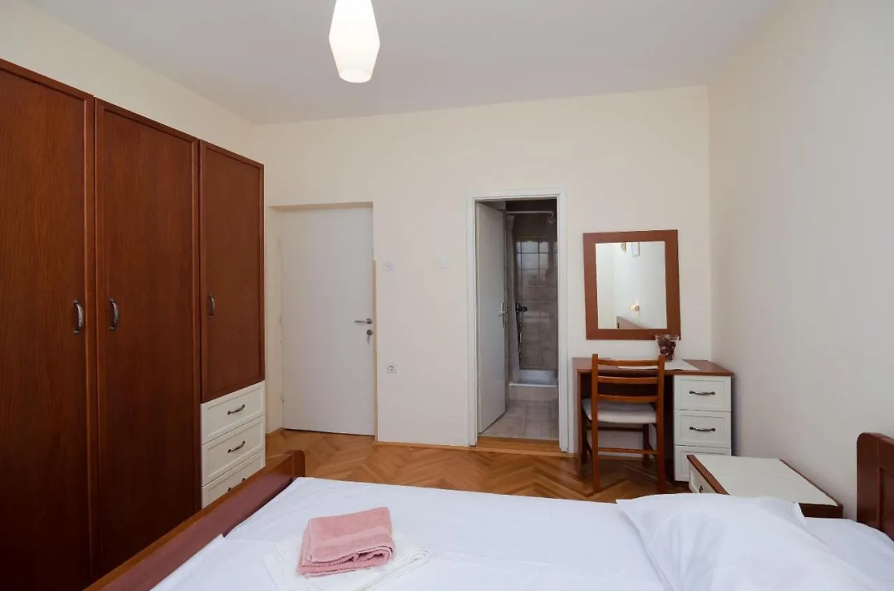 Rooms Mihaela Rab Town